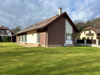 Pronájem domu 200 m², Pětihosty