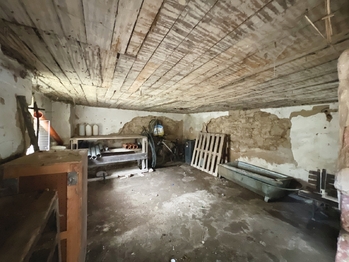 Druhý dům - Celkový stav na rekonstrukci  - Prodej domu 245 m², Čistá
