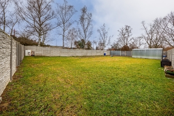 Prodej pozemku 596 m², Kladno