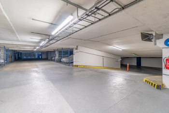 Nájezd - Prodej garážového stání, Praha 4 - Podolí