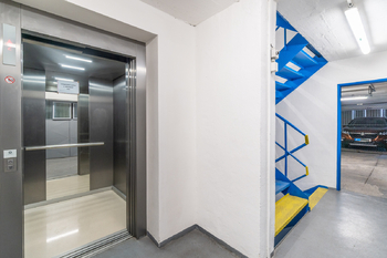 Výtah - Prodej garážového stání, Praha 4 - Podolí