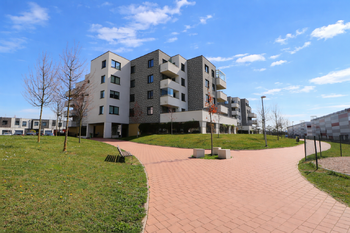 Bytový dům - Prodej bytu 2+kk v družstevním vlastnictví 61 m², Praha 10 - Štěrboholy