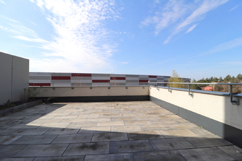 Terasa - Prodej bytu 2+kk v družstevním vlastnictví 61 m², Praha 10 - Štěrboholy