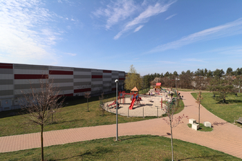 Výhled z terasy - Prodej bytu 2+kk v družstevním vlastnictví 61 m², Praha 10 - Štěrboholy