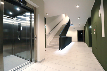 Bytový dům - chodba - Prodej bytu 2+kk v družstevním vlastnictví 61 m², Praha 10 - Štěrboholy