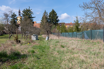 Prodej pozemku 2167 m², Rousínov