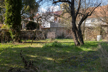 Prodej pozemku 2167 m², Rousínov