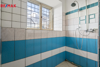 Prodej obchodních prostor 129 m², Milín