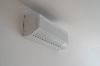 Klimatizační jednotka v každé obytné místnosti  - Prodej bytu 4+kk v osobním vlastnictví 209 m², České Budějovice