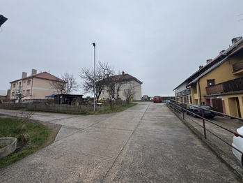 Prodej nájemního domu 240 m², Milčice