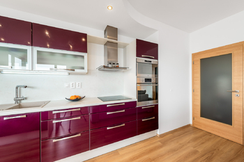 Pronájem bytu 2+kk v osobním vlastnictví 55 m², Praha 9 - Vysočany