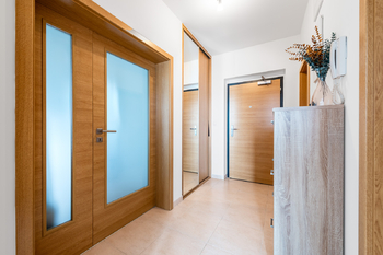 Pronájem bytu 2+kk v osobním vlastnictví 55 m², Praha 9 - Vysočany