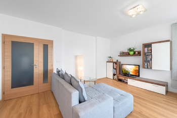 Pronájem bytu 2+kk v osobním vlastnictví 55 m², Praha 9 - Vysočany