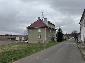 Prodej nájemního domu 357 m², Vrbičany