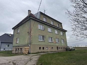 Prodej nájemního domu 357 m², Vrbičany