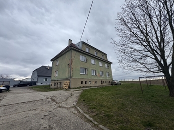 Prodej nájemního domu 357 m², Vrbičany