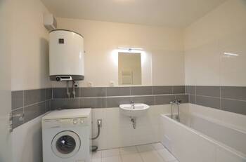 Pronájem bytu 1+kk v osobním vlastnictví 41 m², Holubice