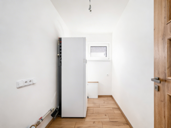 technická místnost - Prodej domu 114 m², Zvíkov