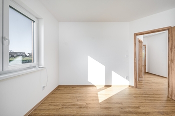 pokoj - Prodej domu 114 m², Zvíkov