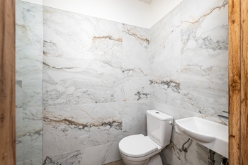 wc - Prodej domu 114 m², Zvíkov