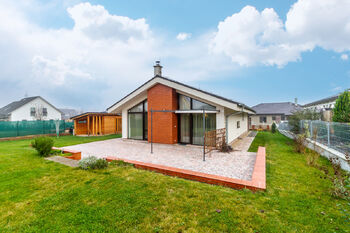 Pronájem domu 105 m², Všechlapy