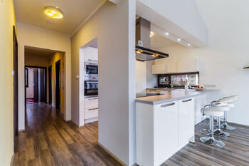 Pronájem domu 105 m², Všechlapy