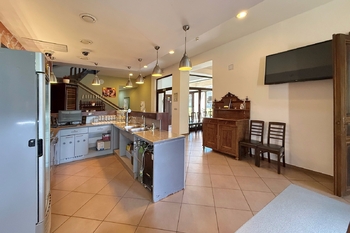 bar - Prodej jiných prostor 2000 m², Křečhoř