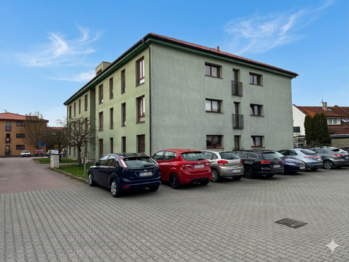 Pronájem bytu 1+kk v družstevním vlastnictví 31 m², Hostivice