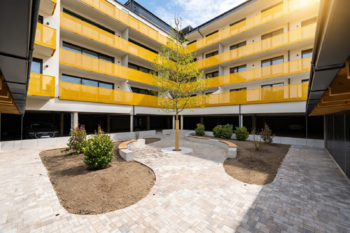 Park ve vnitrobloku  - Prodej bytu atypický v osobním vlastnictví 209 m², České Budějovice