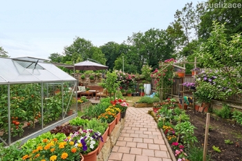 Zahrada - vizualizace - Prodej domu 121 m², Hobšovice