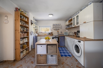 Kuchyň s jídelnou přízemí - Prodej domu 121 m², Hobšovice