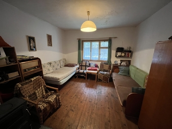 Přízemní pokoj - Prodej chaty / chalupy 100 m², Velké Karlovice