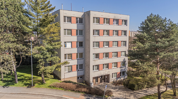 Prodej bytu 3+1 v osobním vlastnictví 62 m², Praha 8 - Kobylisy