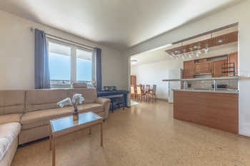 Obývací prostor - Prodej bytu 4+kk v osobním vlastnictví 83 m², Praha 9 - Čakovice