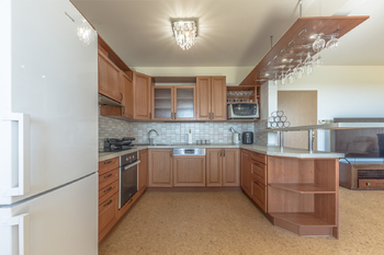 Kuchyně - Prodej bytu 4+kk v osobním vlastnictví 83 m², Praha 9 - Čakovice