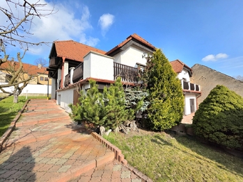 Prodej domu 302 m², Nepomyšl