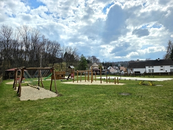 dětské hřiště - Prodej domu 302 m², Nepomyšl