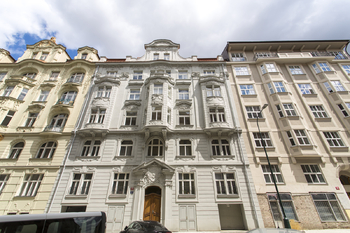 Pohled na dům - Pronájem bytu 4+kk v osobním vlastnictví 164 m², Praha 2 - Nové Město
