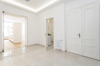 Vstupní hala - Pronájem bytu 4+kk v osobním vlastnictví 164 m², Praha 2 - Nové Město