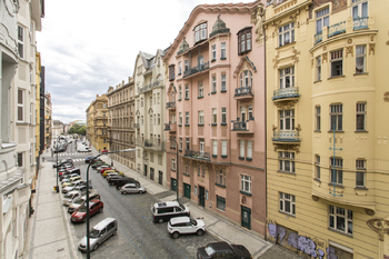 Pohled na dům - Pronájem bytu 4+kk v osobním vlastnictví 164 m², Praha 2 - Nové Město