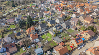 Prodej pozemku 680 m², Kladno