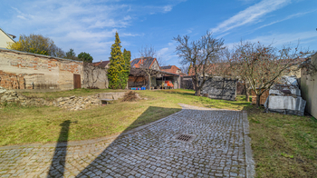 Prodej pozemku 680 m², Kladno