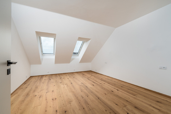 Ložnice - Prodej bytu 4+kk v osobním vlastnictví 134 m², České Budějovice