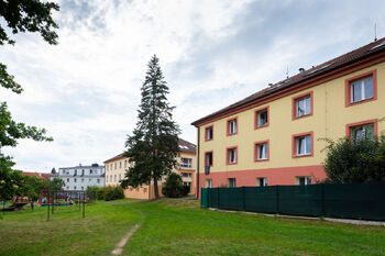 Pronájem bytu 1+1 v osobním vlastnictví 32 m², Mníšek pod Brdy