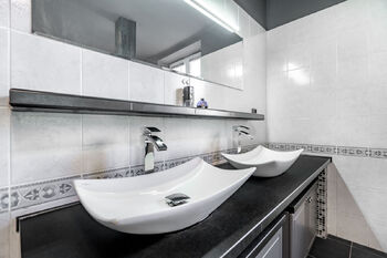 Prodej domu 443 m², Stanovice