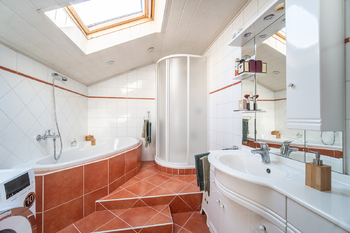 Prodej domu 190 m², Sadská