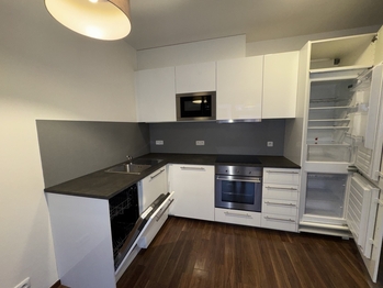 kuchyňská linka - detail - Prodej bytu 2+kk v osobním vlastnictví 48 m², Praha 10 - Uhříněves