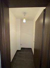 komora v bytě - Prodej bytu 2+kk v osobním vlastnictví 48 m², Praha 10 - Uhříněves