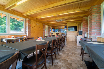 Prodej jiných prostor 10917 m², Chrášťany