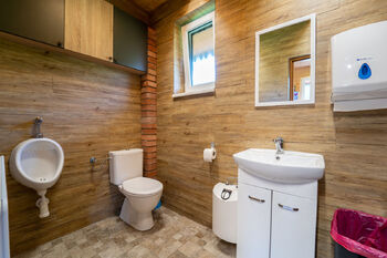 Prodej jiných prostor 10917 m², Chrášťany